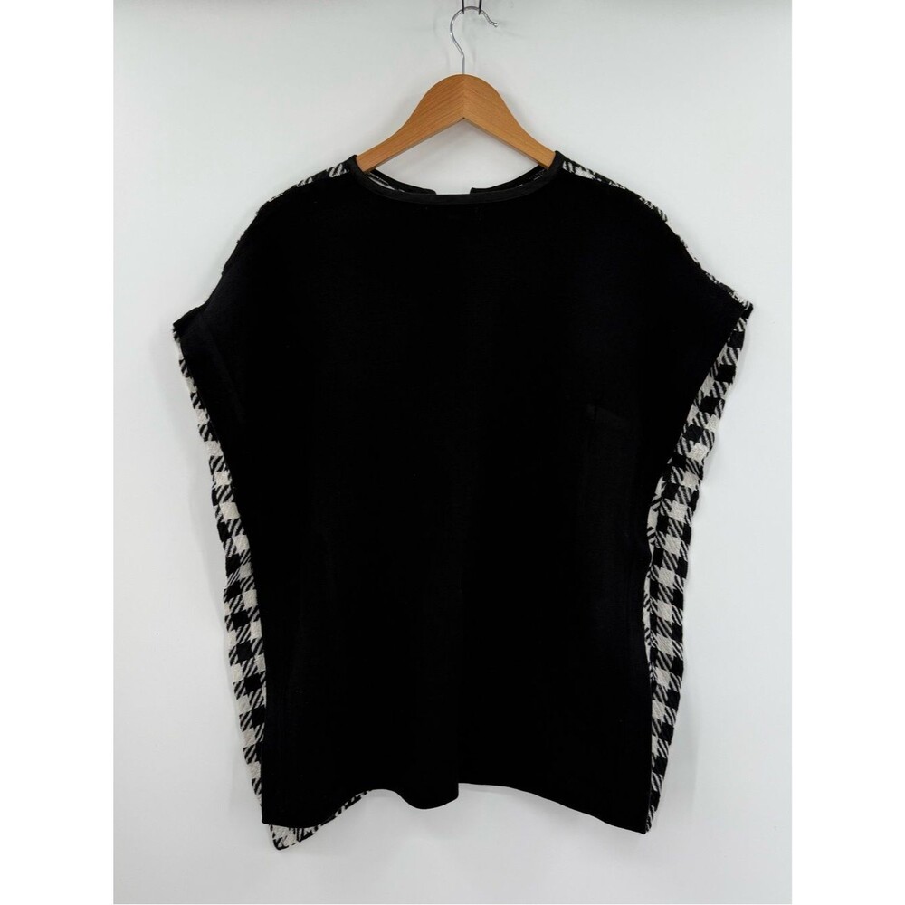 Casilda Mut Houndstooth Wool Poncho Top | Black & White | OS - Picture 2 of 7